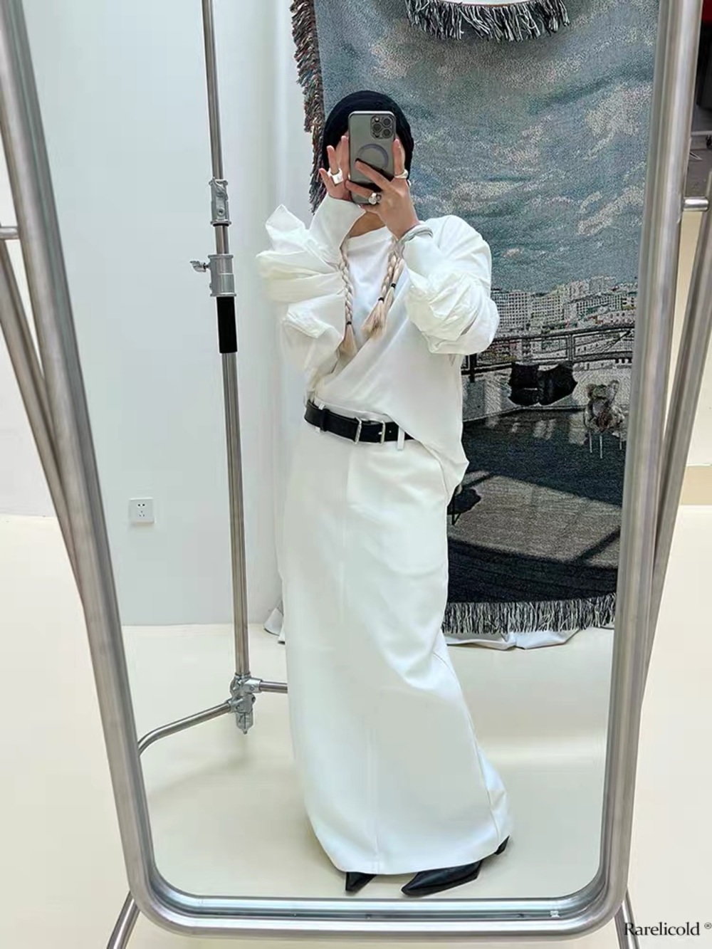 White long skirt with split on the back